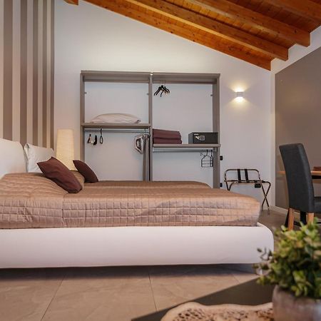 Casa Ananda Bed & Breakfast Ferno Eksteriør bilde