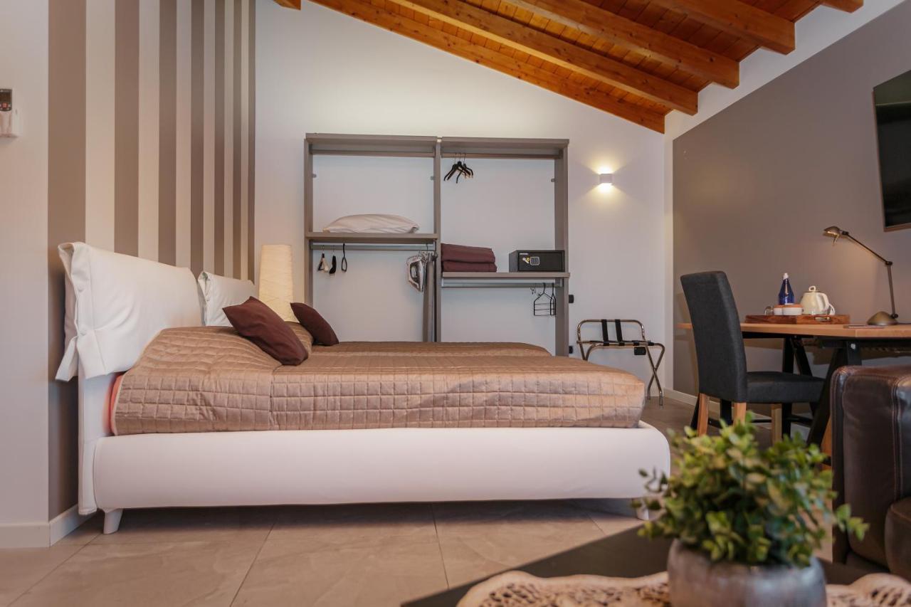 Casa Ananda Bed & Breakfast Ferno Eksteriør bilde