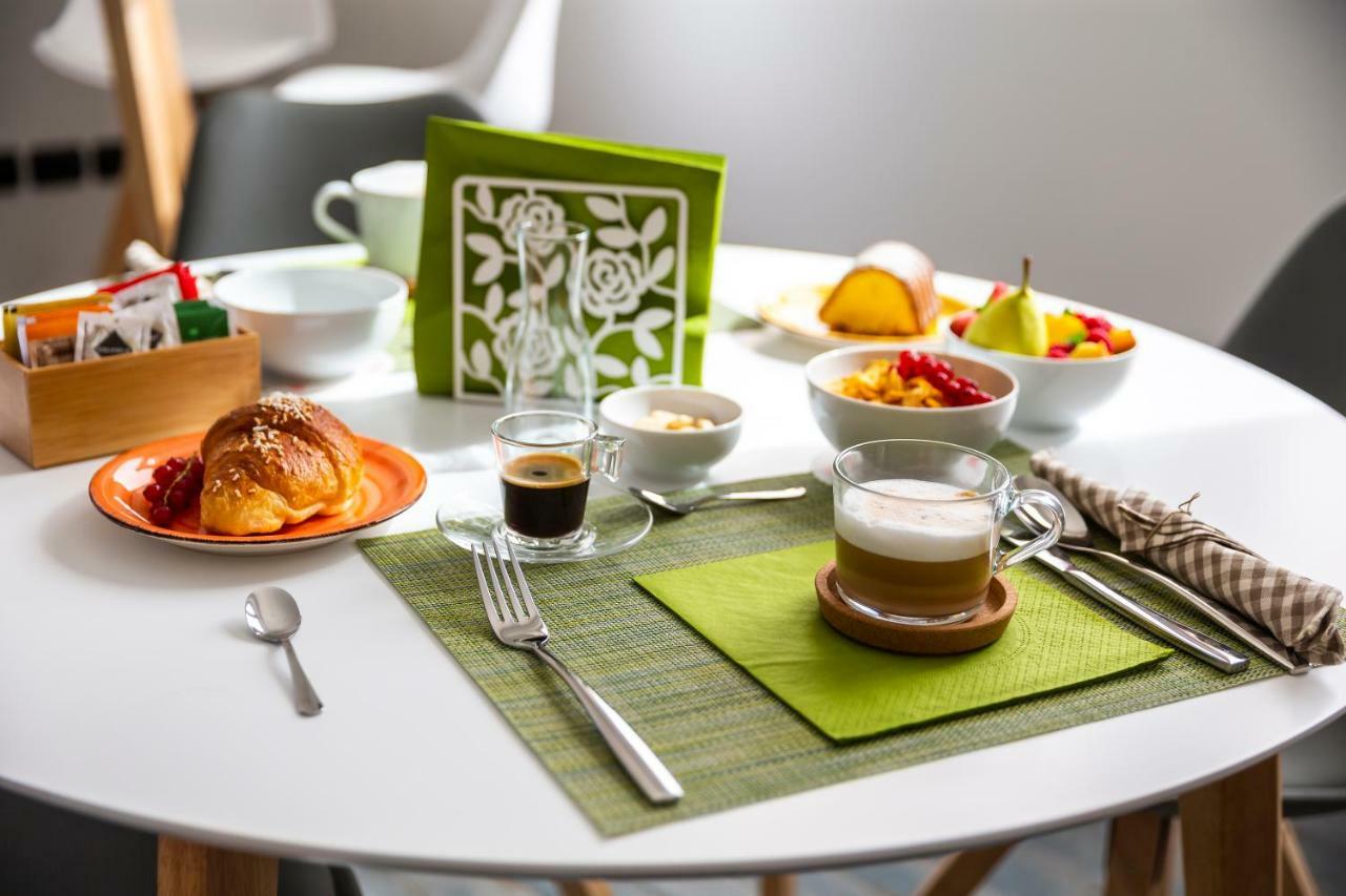 Casa Ananda Bed & Breakfast Ferno Eksteriør bilde